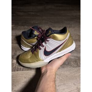 Kobe 4 (IV) Protro Gold Medal US10